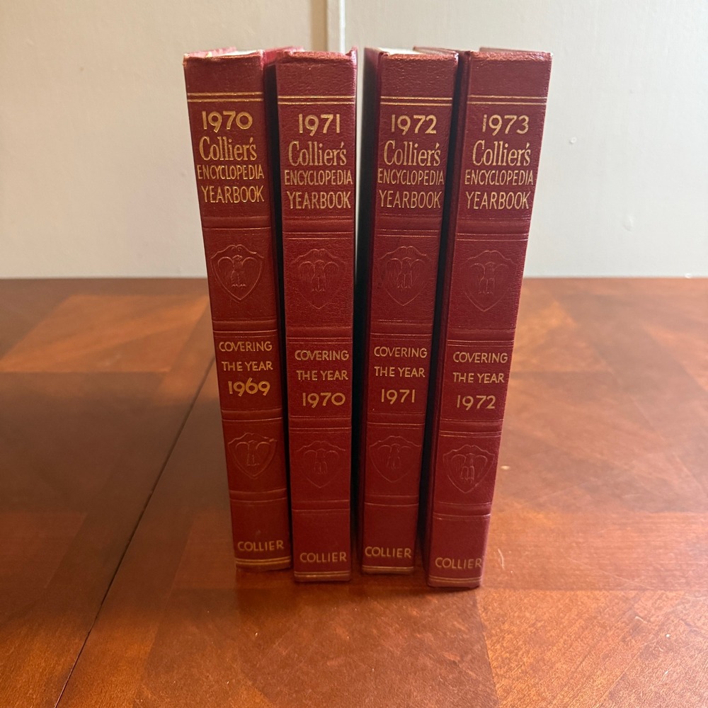 Vintage Red Collier's Encyclopedia Yearbook Lot‎ 1970-1973 Shelf Decor 4 Books
